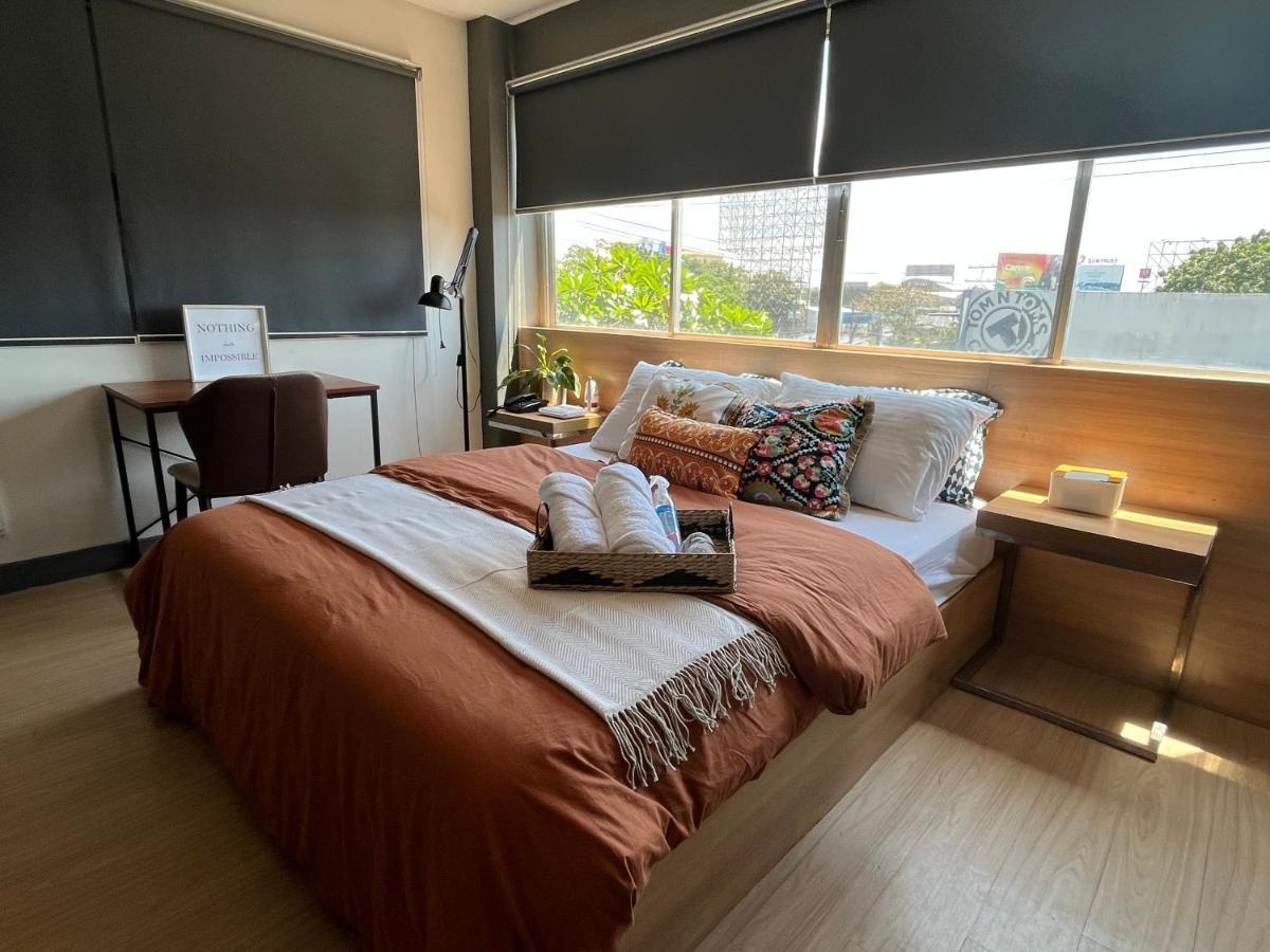 The Upperroom @ Real Suites Bacolod Extérieur photo