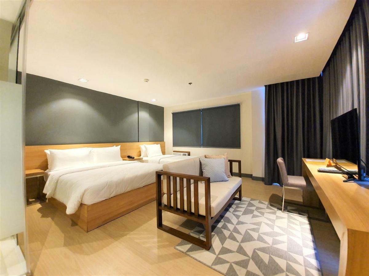 The Upperroom @ Real Suites Bacolod Extérieur photo