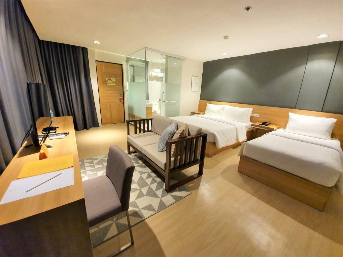 The Upperroom @ Real Suites Bacolod Extérieur photo